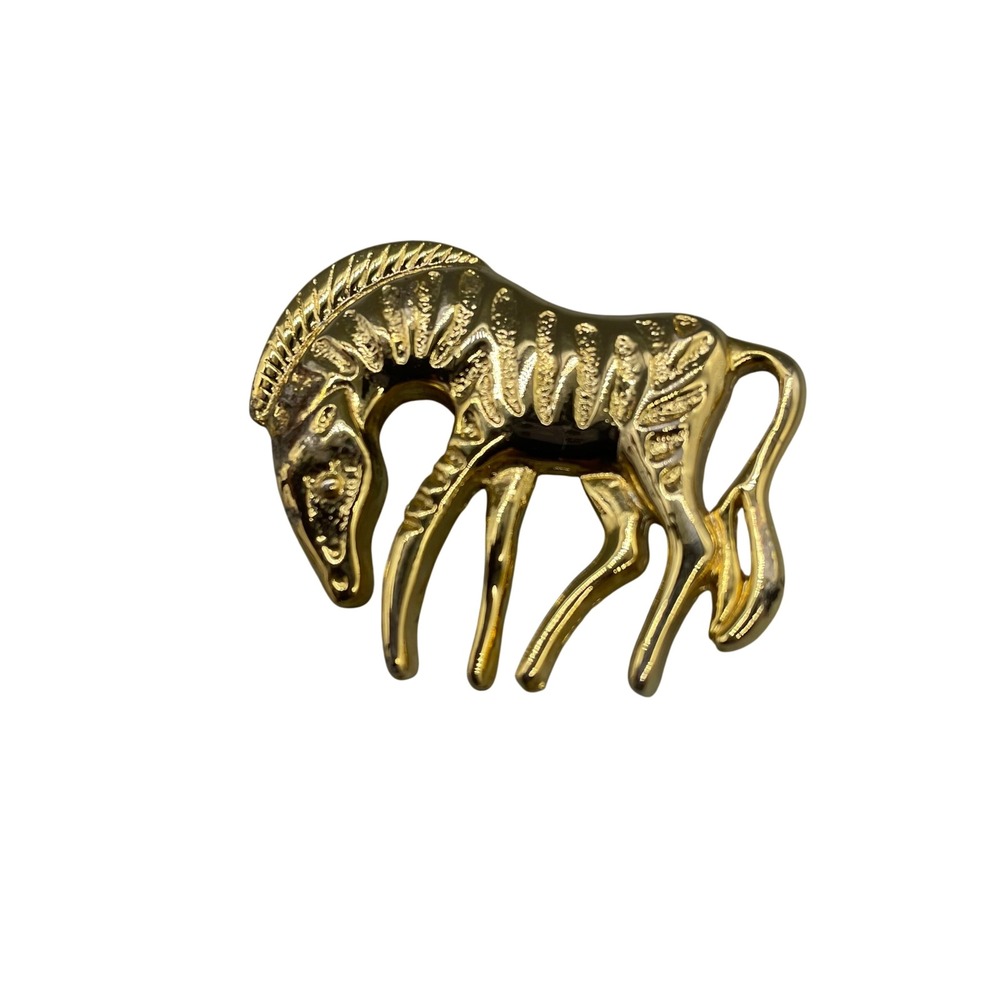Vintage Gold Tone Zebra Brooch‎ Animal Pin Textured Stripe Detail Whimsical Flaw